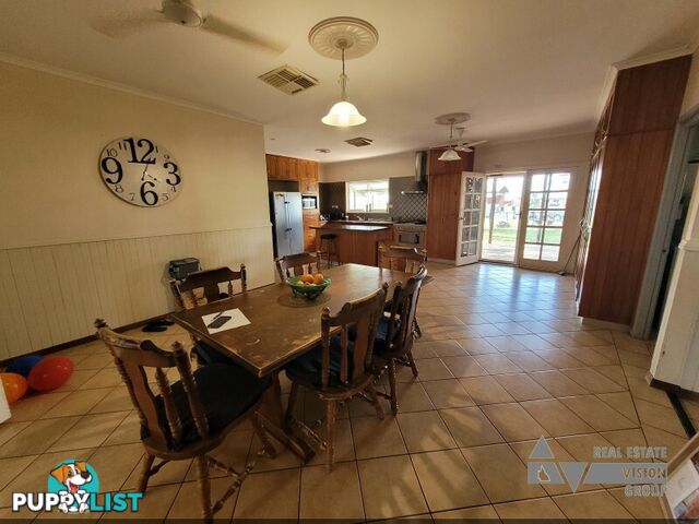 2 Karri St Blackwater QLD 4717