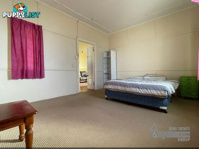 10 Pandanus St Blackwater QLD 4717