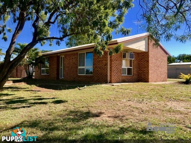 29 Park Ave Emerald QLD 4720