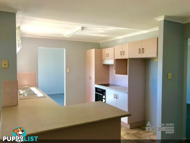 29 Park Ave Emerald QLD 4720