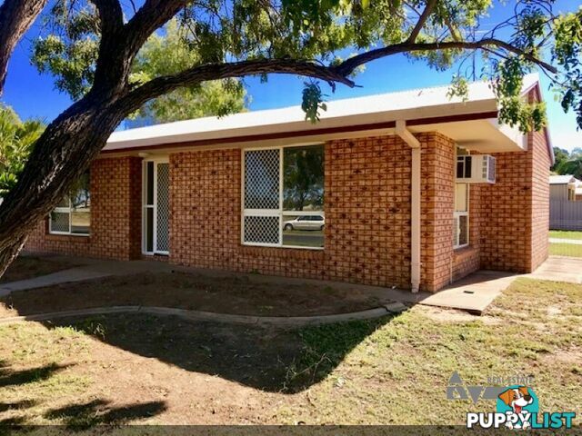 29 Park Ave Emerald QLD 4720