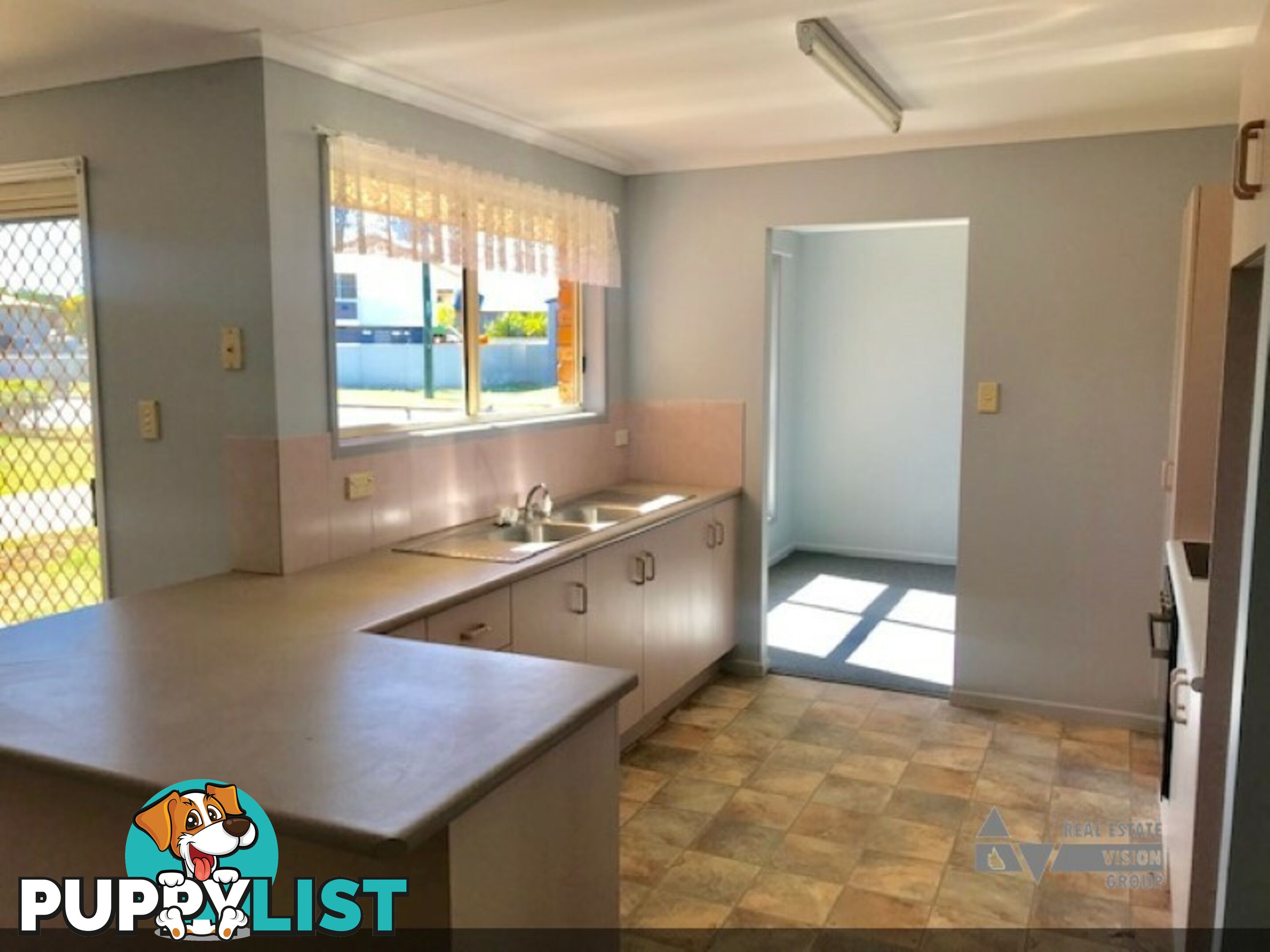 29 Park Ave Emerald QLD 4720