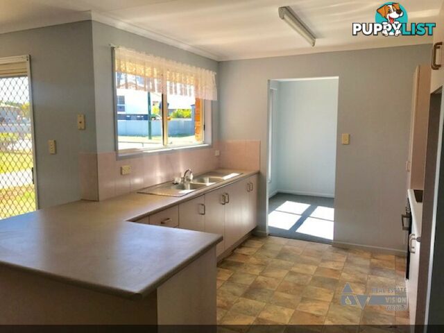 29 Park Ave Emerald QLD 4720