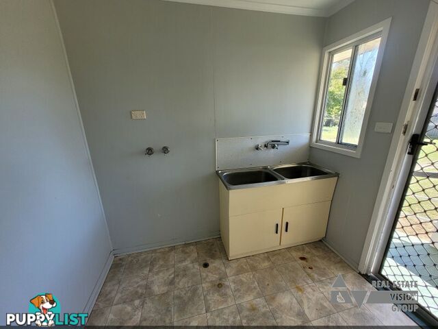 39 Fay St Blackwater QLD 4717