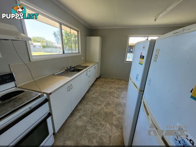 39 Fay St Blackwater QLD 4717