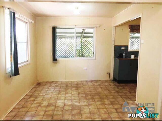 71 Arthur St Blackwater QLD 4717