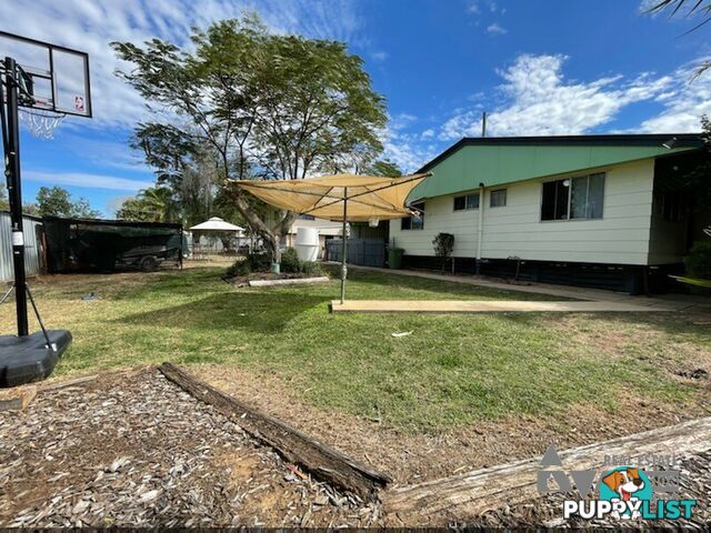 71 Arthur St Blackwater QLD 4717