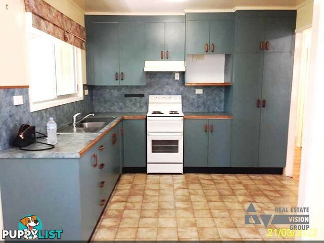 71 Arthur St Blackwater QLD 4717