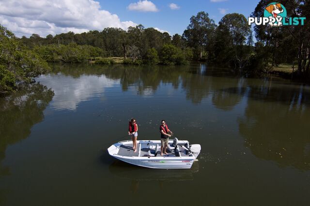 2023 STACER 409S PROLINE ANGLER