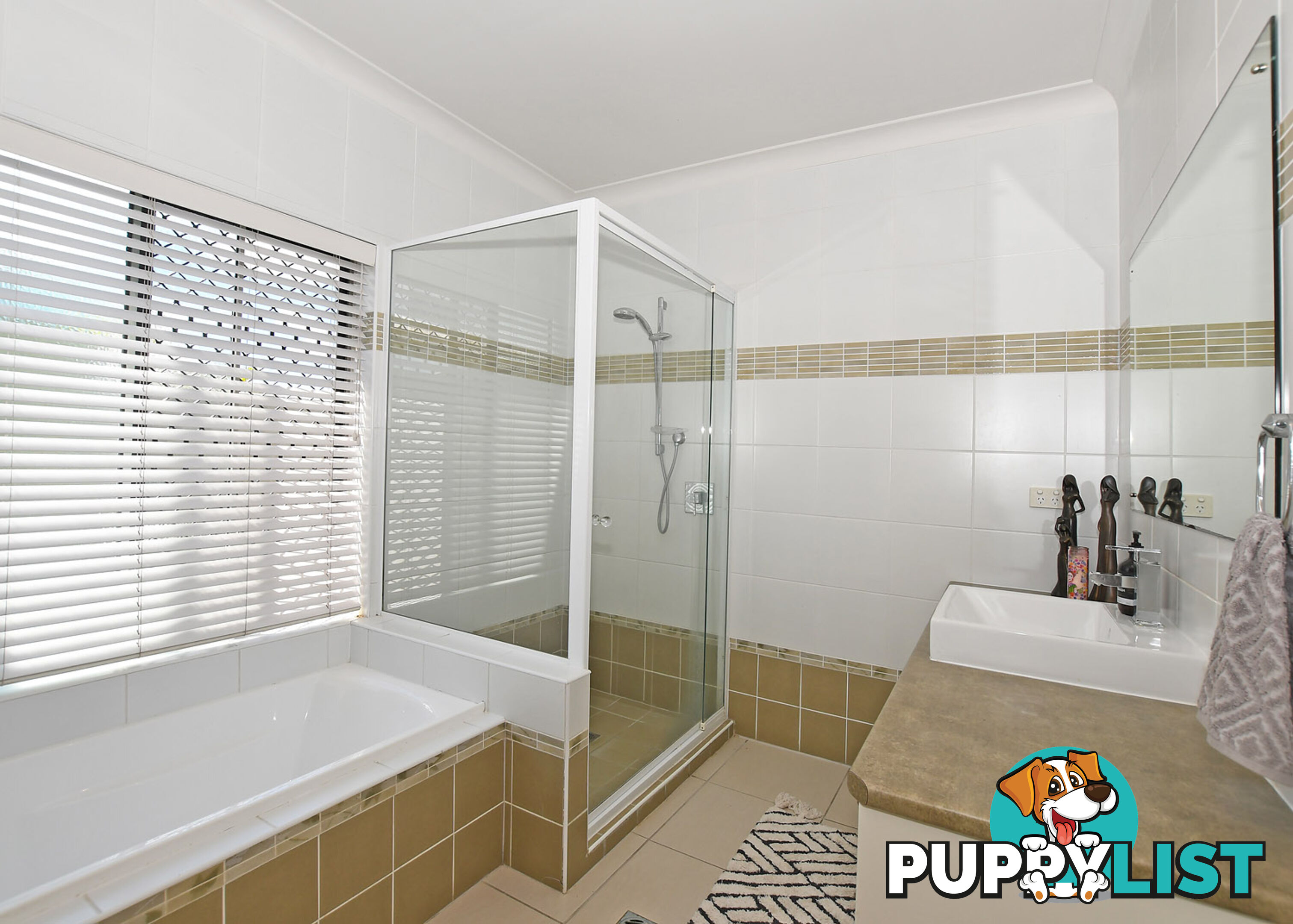 19 Lady Penrhyn Drive ELI WATERS QLD 4655