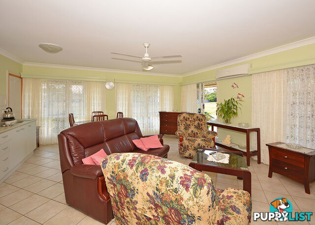359 Esplanade SCARNESS QLD 4655