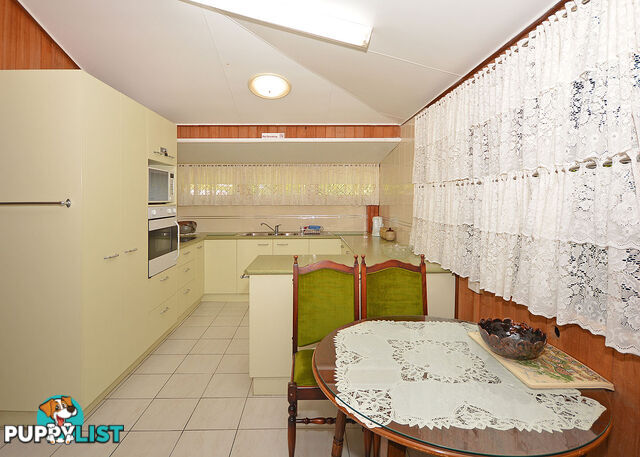 359 Esplanade SCARNESS QLD 4655