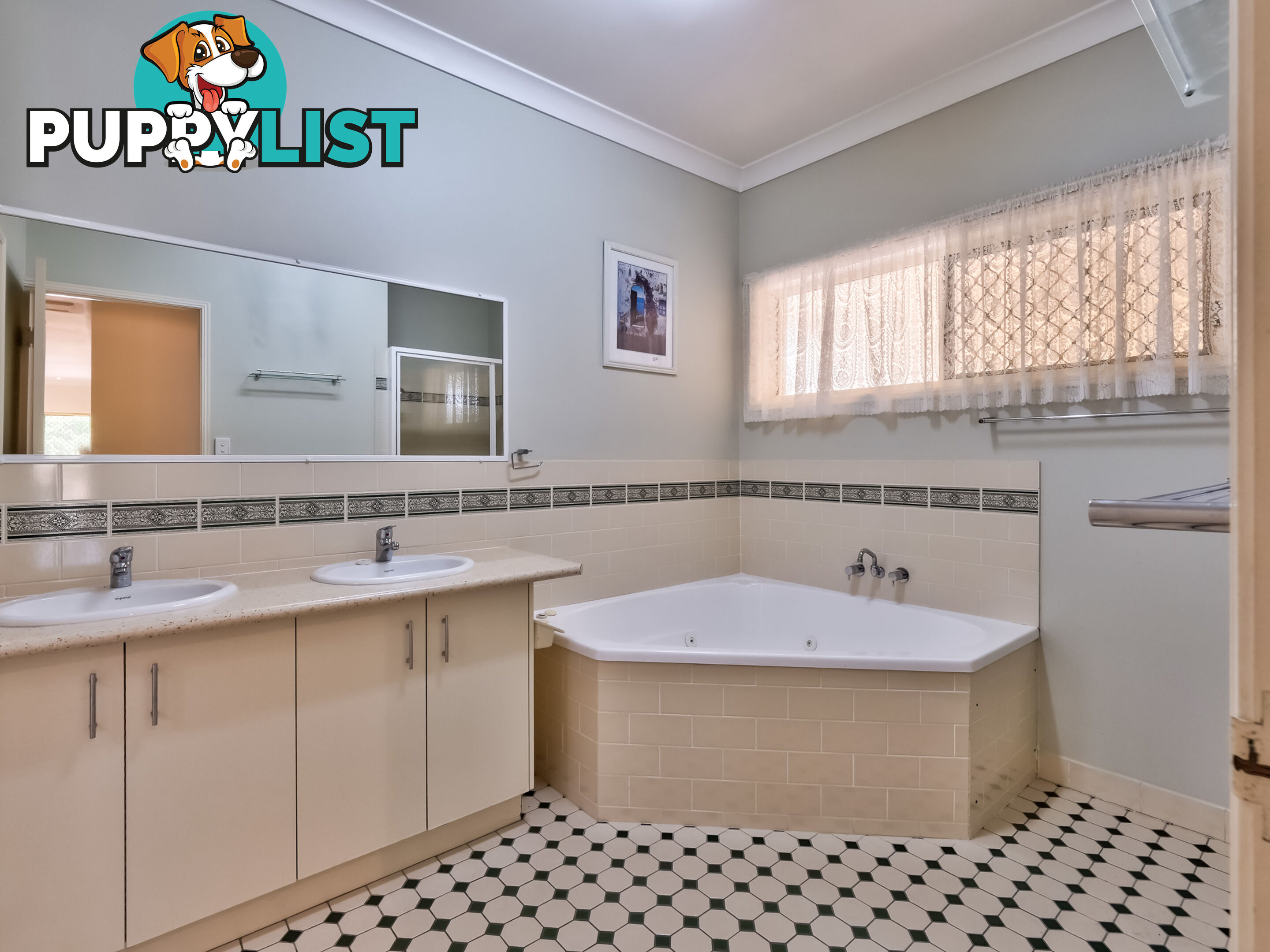 4 / 415 Boat Harbour Drive TORQUAY QLD 4655