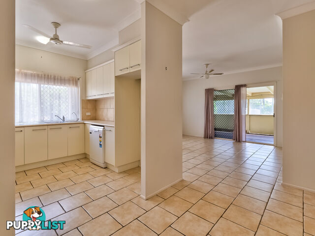 4 / 415 Boat Harbour Drive TORQUAY QLD 4655