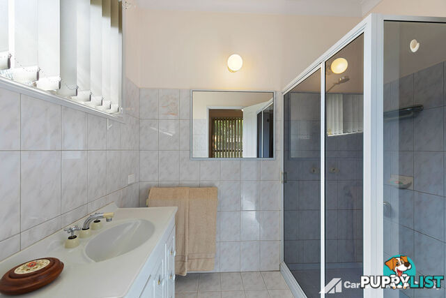 4 Ungowa Avenue PIALBA QLD 4655