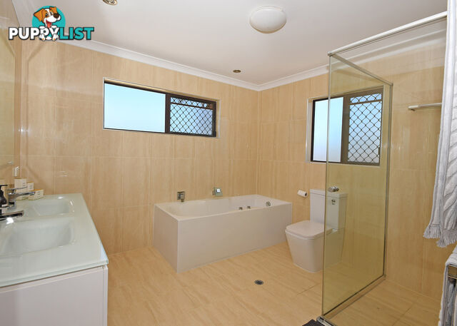 129 Esplanade POINT VERNON QLD 4655