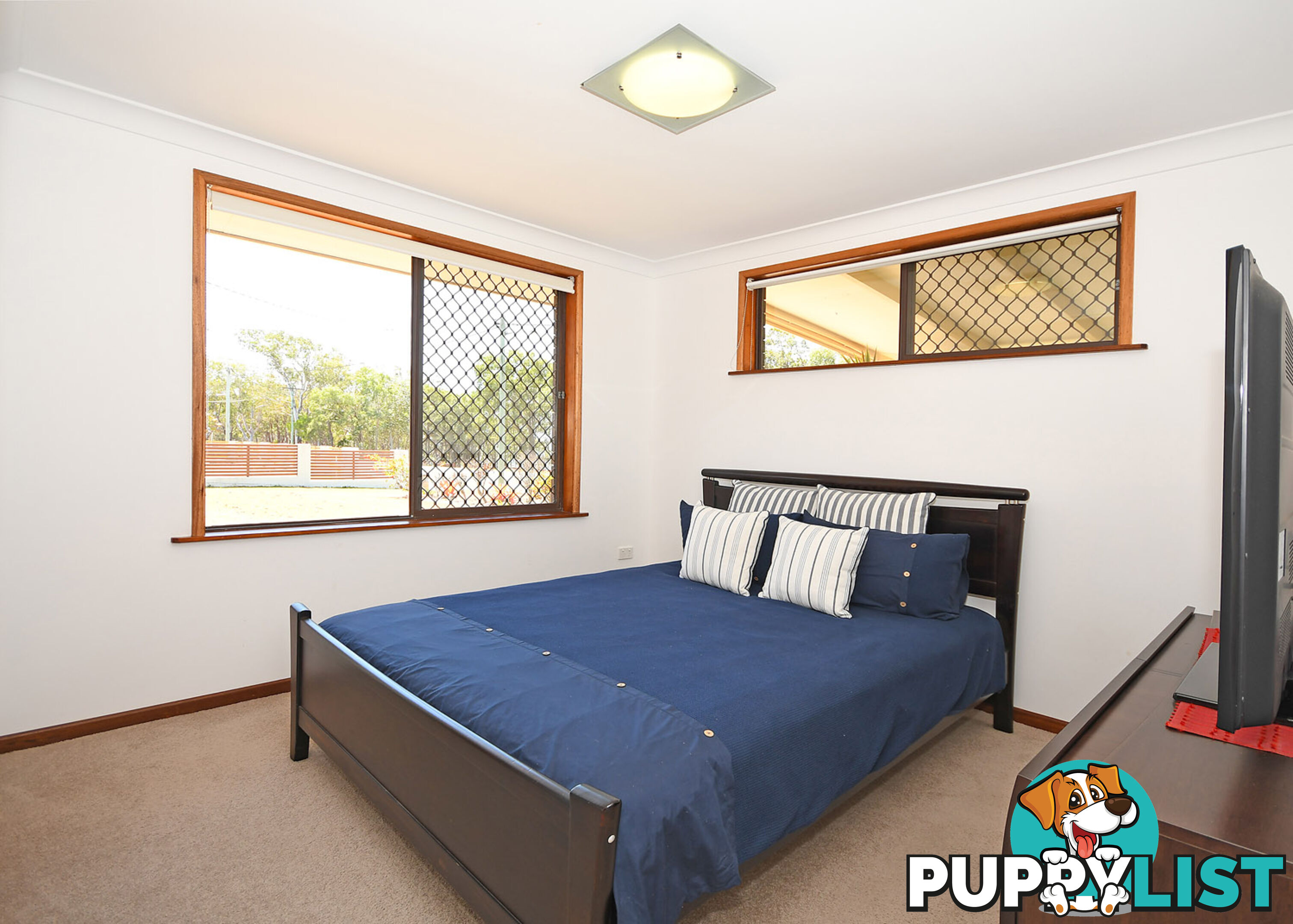 129 Esplanade POINT VERNON QLD 4655