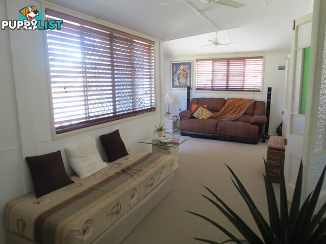 56 Shell Street URANGAN QLD 4655