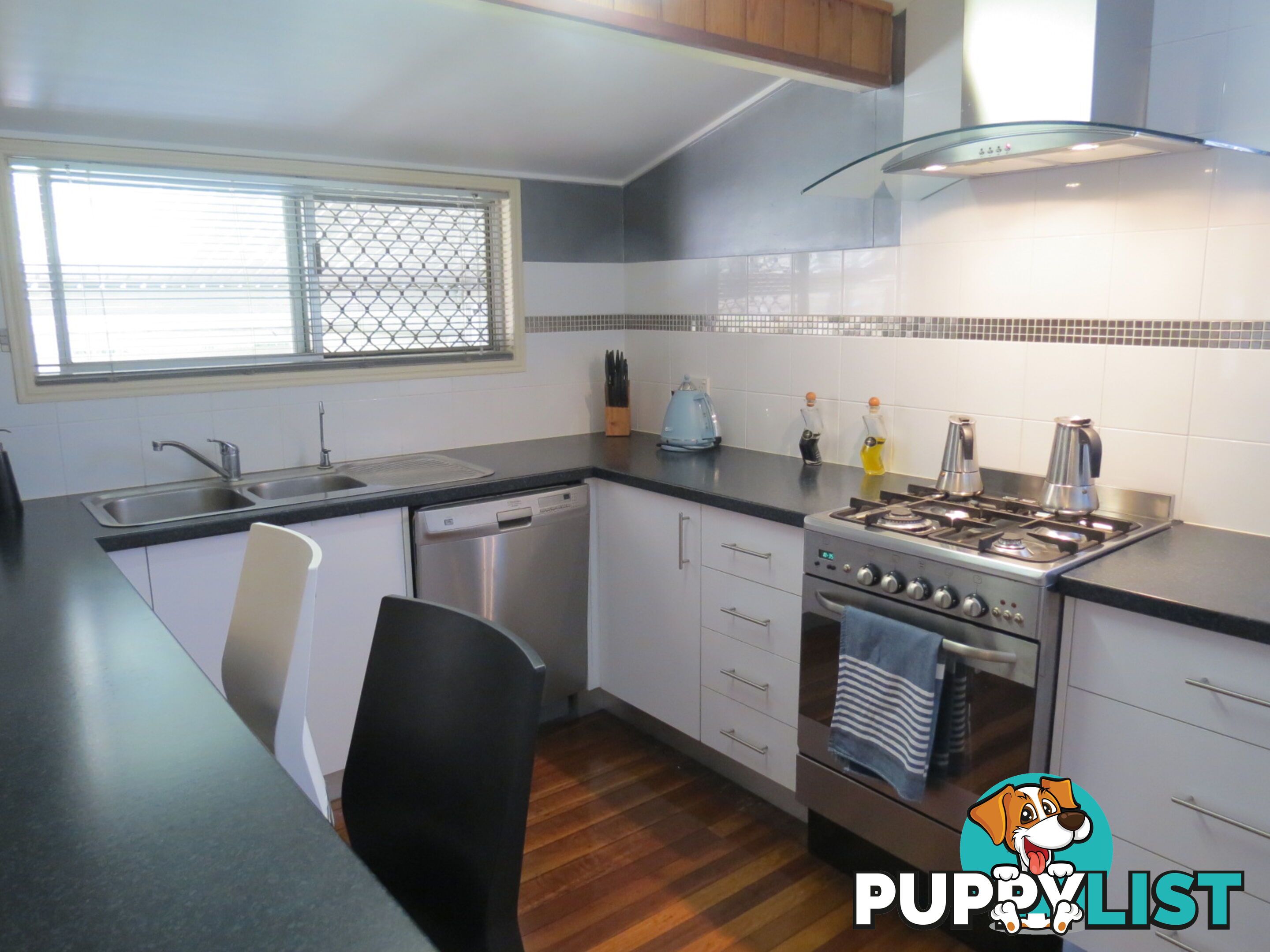 56 Shell Street URANGAN QLD 4655