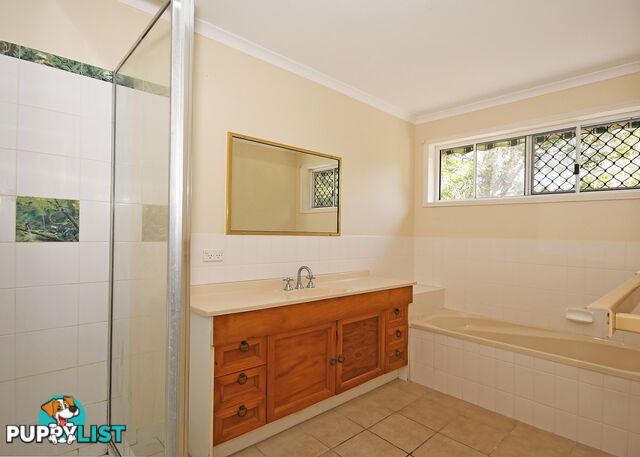 41 Wellington Crescent WONDUNNA QLD 4655