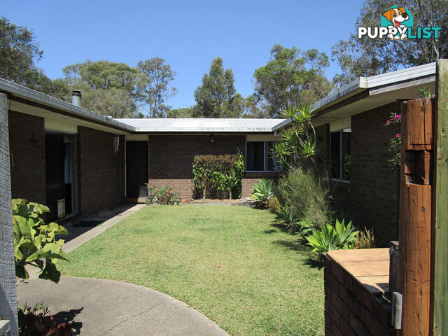 15-17 Garden Drive URANGAN QLD 4655