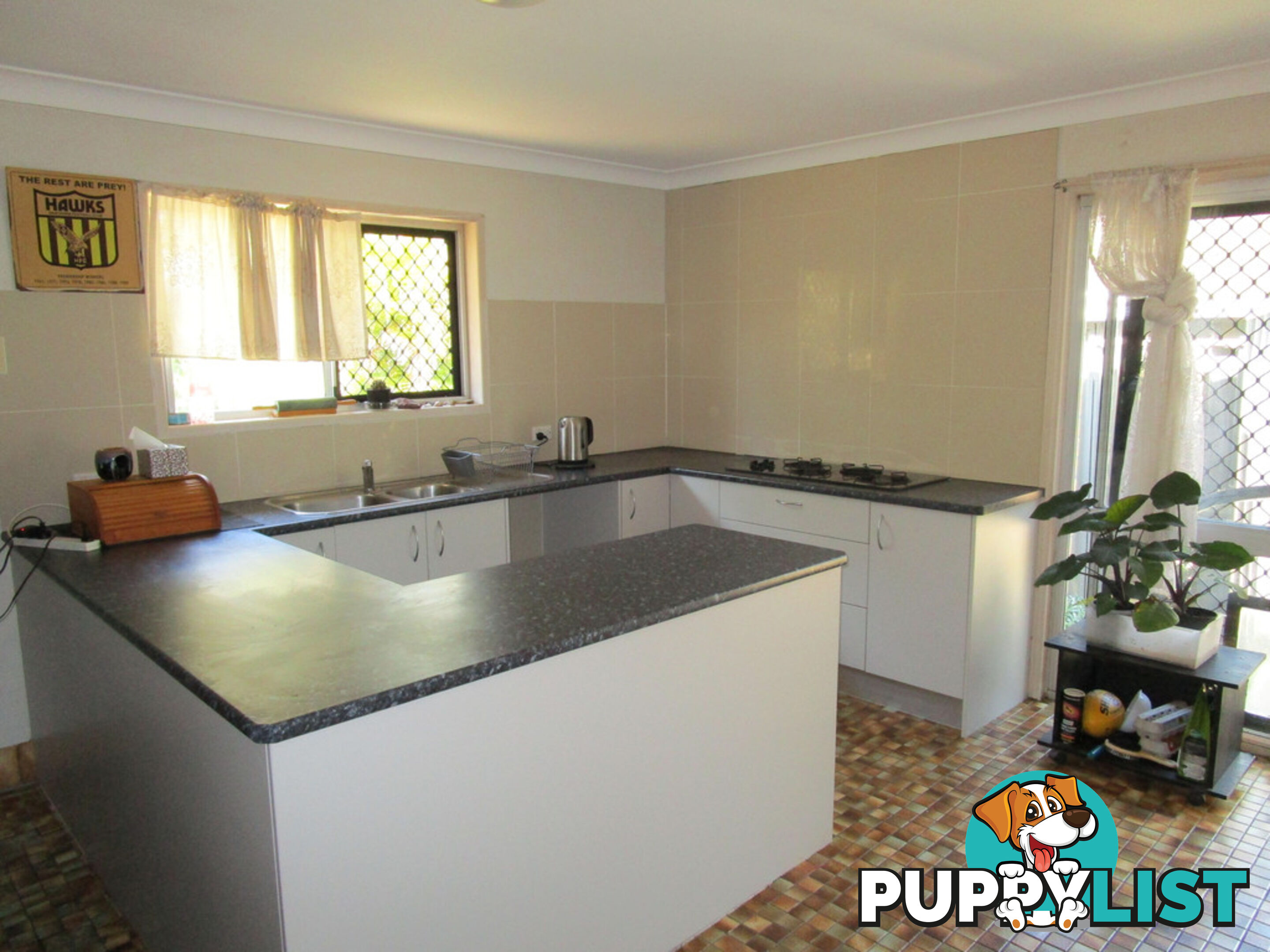 15-17 Garden Drive URANGAN QLD 4655