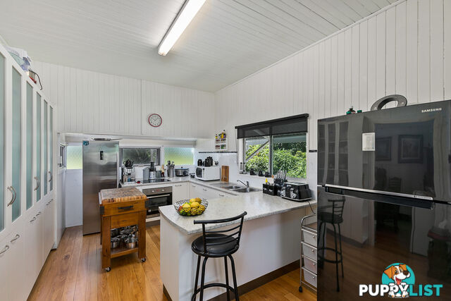 18 Watson Street PIALBA QLD 4655