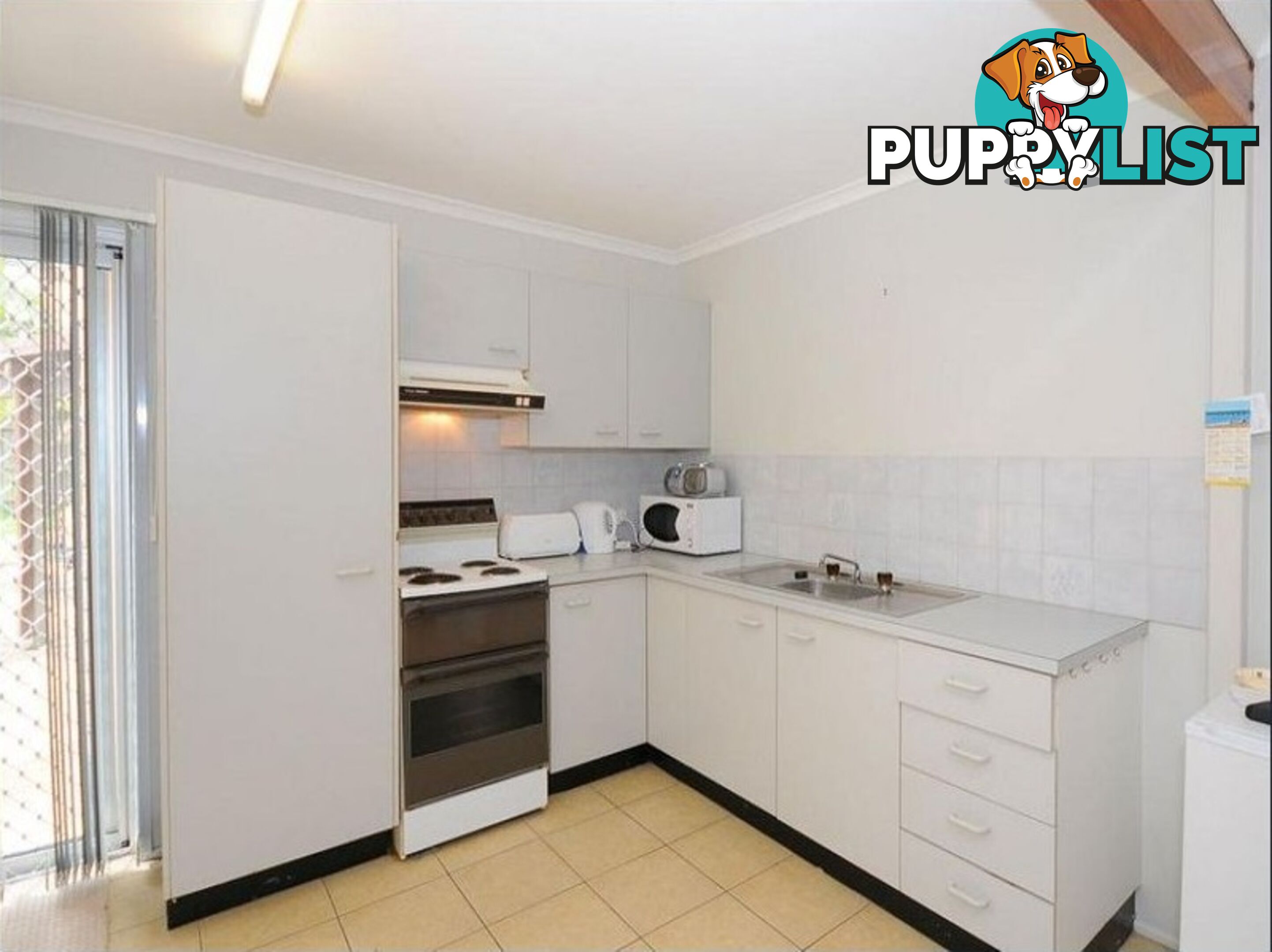 Unit 2/6-8 Beach Road PIALBA QLD 4655