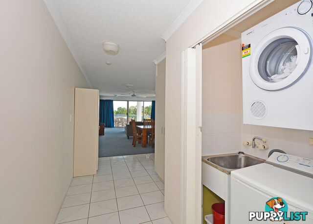 647/386 Esplanade TORQUAY QLD 4655