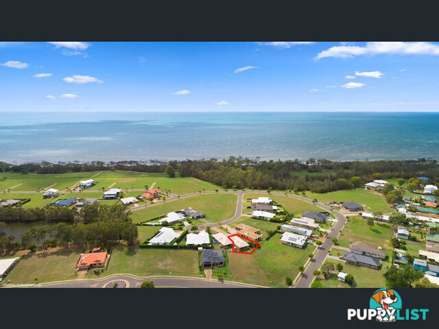 2/14 Fulmar Court BURRUM HEADS QLD 4659