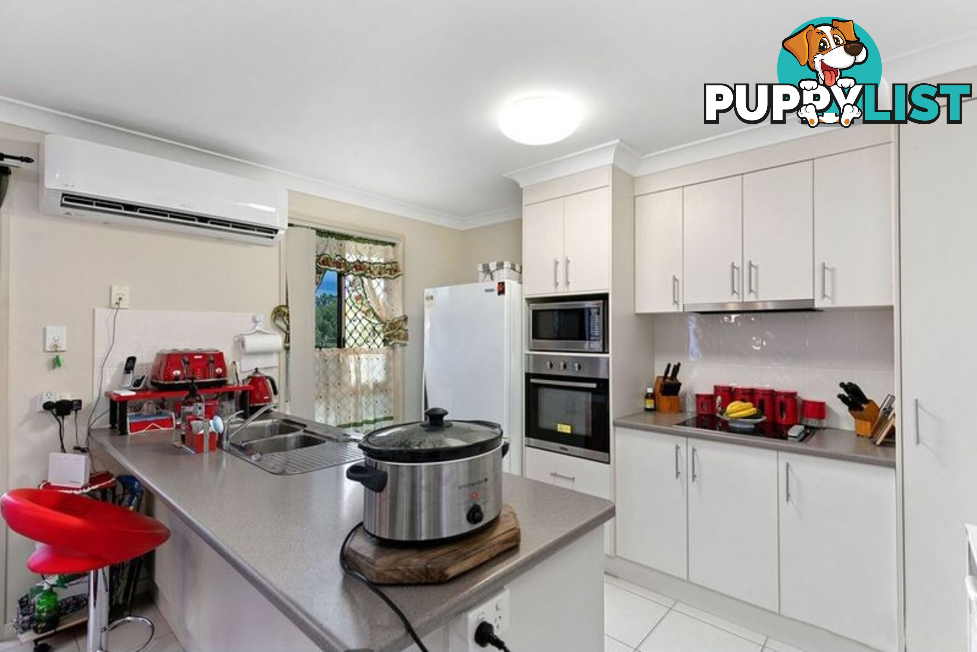 2/14 Fulmar Court BURRUM HEADS QLD 4659