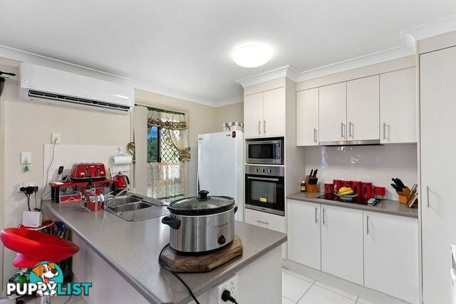 2/14 Fulmar Court BURRUM HEADS QLD 4659