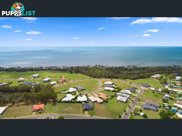 2/14 Fulmar Court BURRUM HEADS QLD 4659