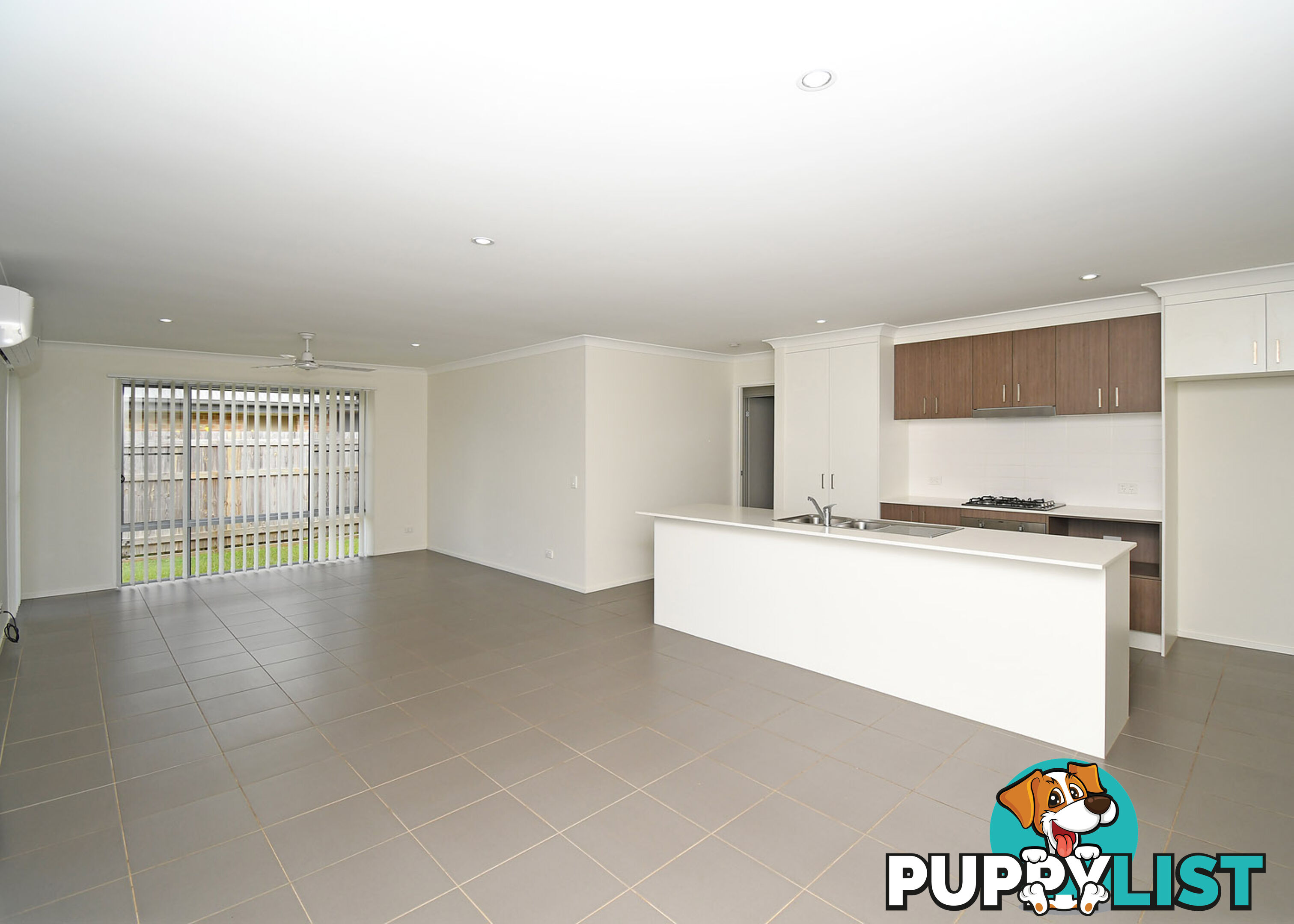 5 O'Connell Parade URRAWEEN QLD 4655