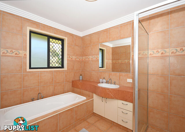 9 Sunline Court URANGAN QLD 4655