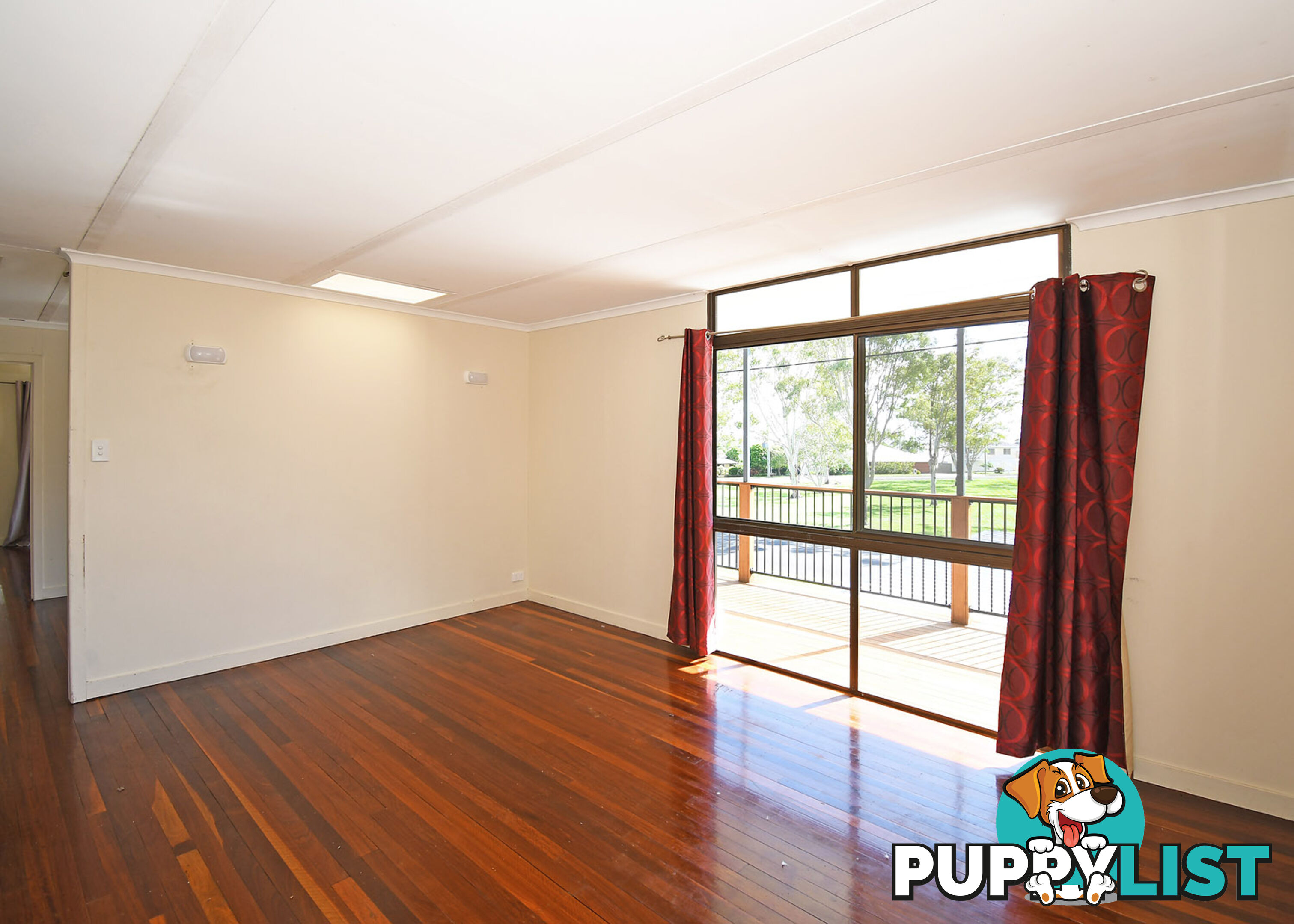 15 Flinders Street POINT VERNON QLD 4655