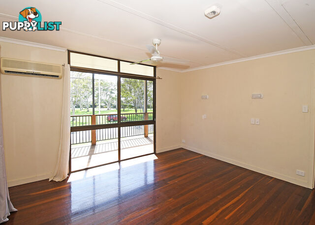 15 Flinders Street POINT VERNON QLD 4655