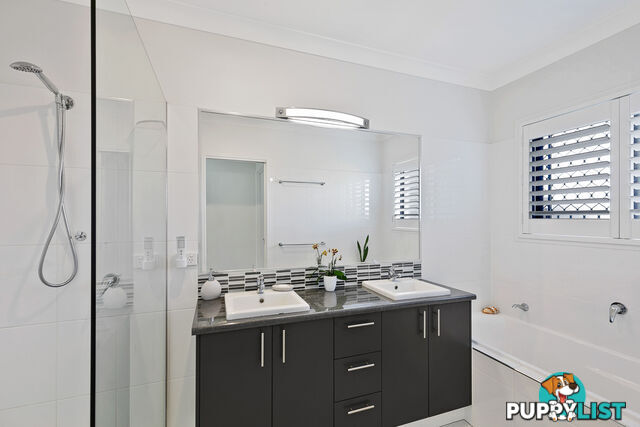 330 Moorabinda Drive SUNSHINE ACRES QLD 4655