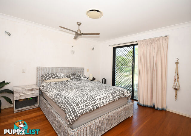 21 Oceanview Street POINT VERNON QLD 4655