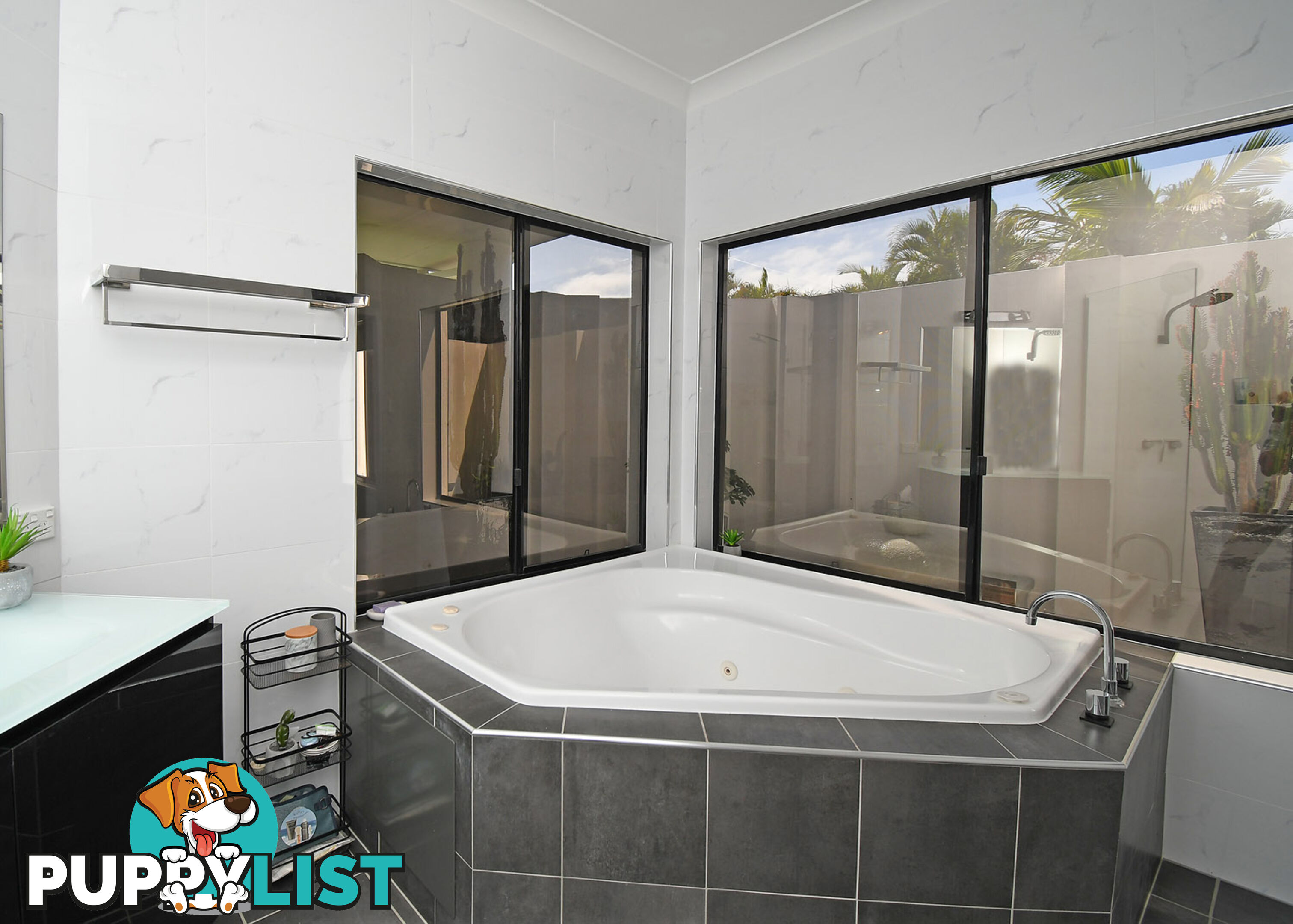 10-12 Yabara Court WONDUNNA QLD 4655