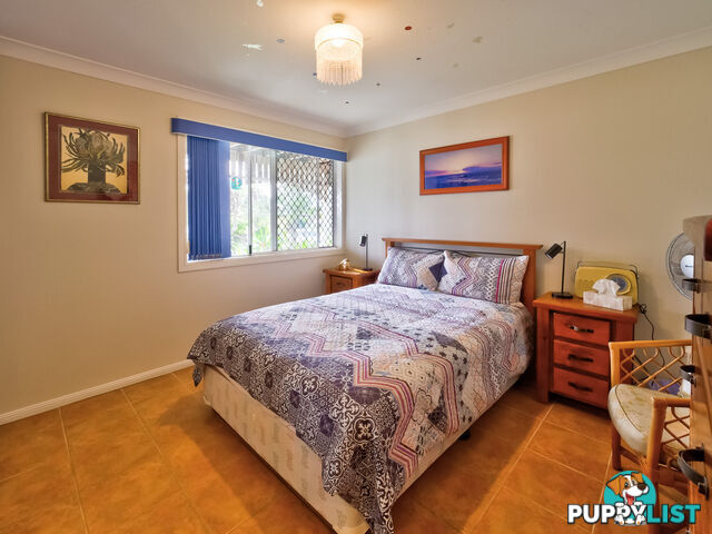 12 Foreshore Drive URANGAN QLD 4655
