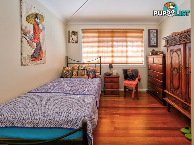 12 Foreshore Drive URANGAN QLD 4655