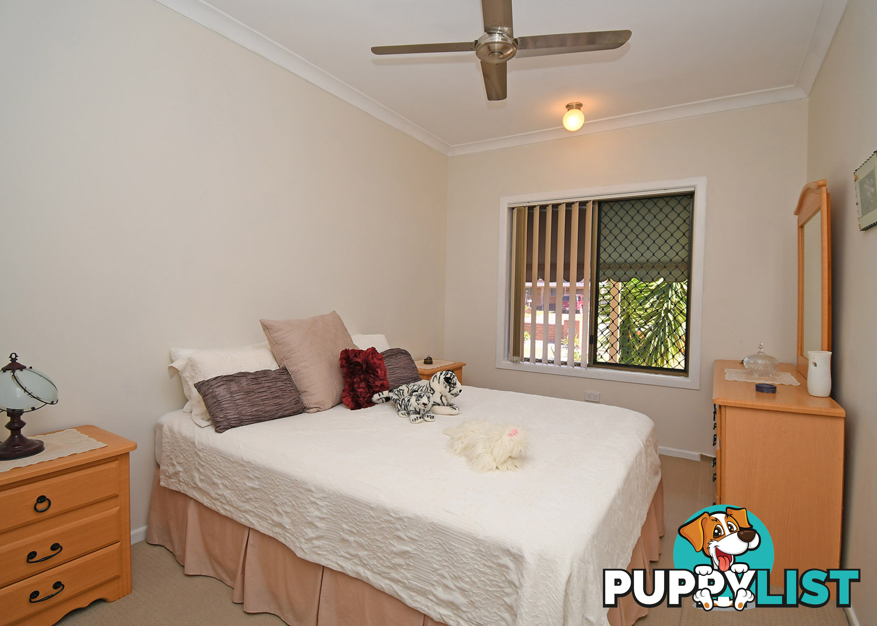 22 Richard Street URANGAN QLD 4655