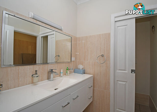 22 Richard Street URANGAN QLD 4655