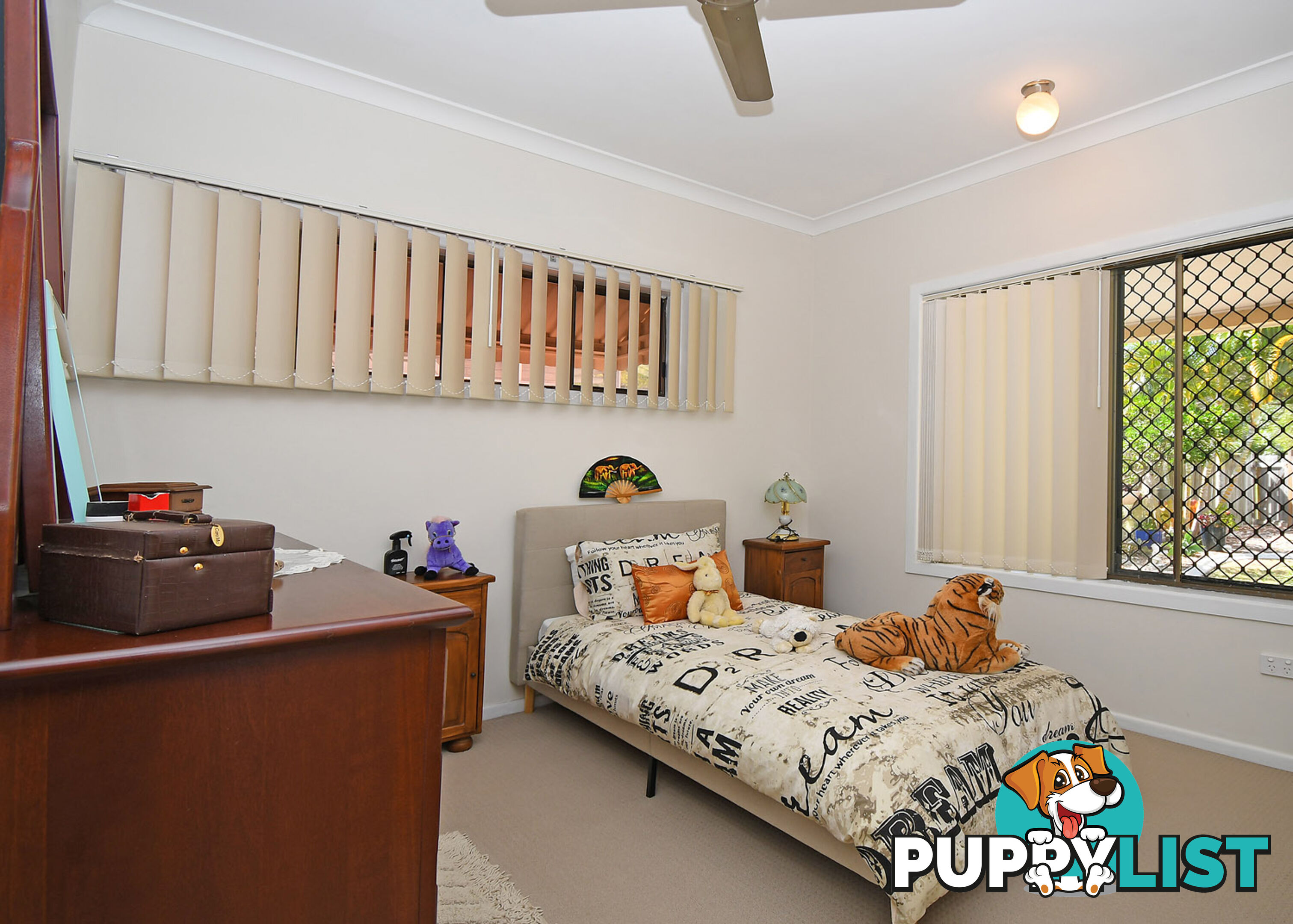 22 Richard Street URANGAN QLD 4655