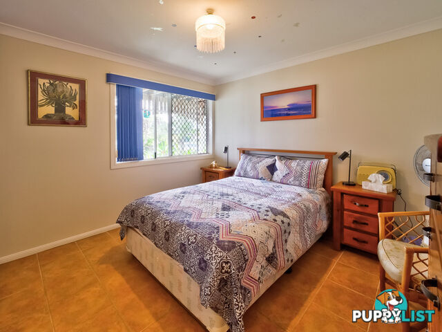 12 Foreshore Drive URANGAN QLD 4655