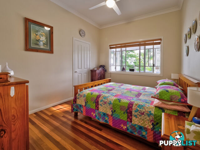 12 Foreshore Drive URANGAN QLD 4655