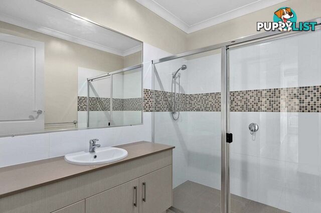 1/5 Pulgul Street URANGAN QLD 4655