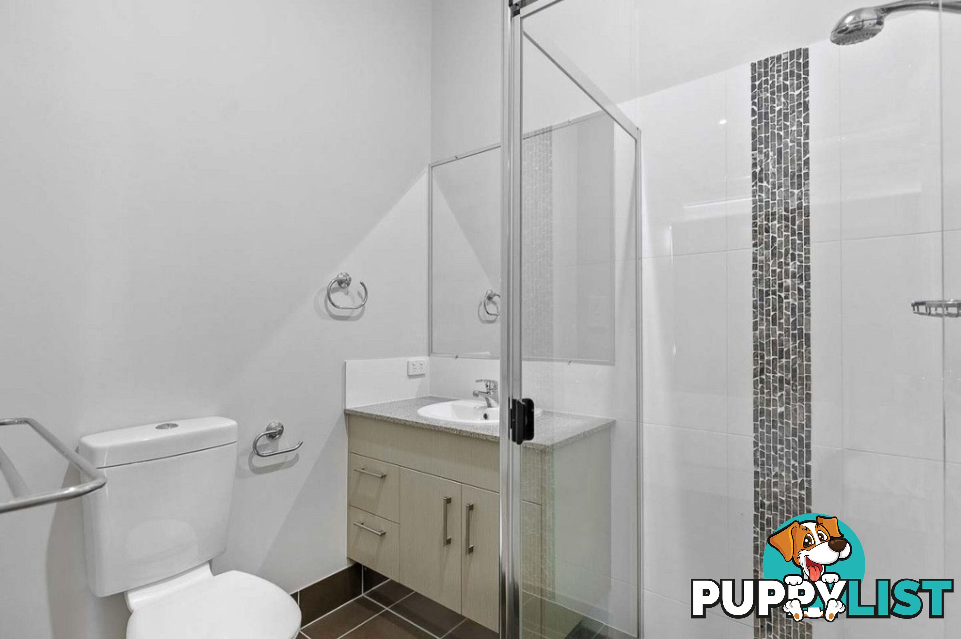 1/5 Pulgul Street URANGAN QLD 4655