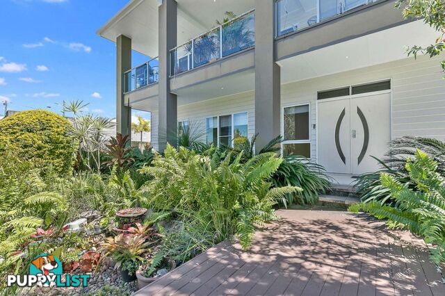 1/5 Pulgul Street URANGAN QLD 4655